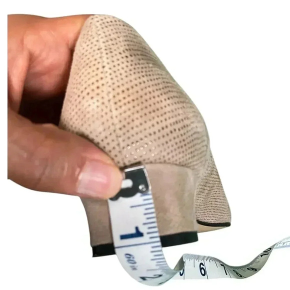 Vaneli Women's 1" Block Heels Slip On Shoes Size 8.5 Taupe Made In Italy - Picture 6 of 7